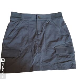 Athleta Trekkie Skirt/Skort Charcoal Grey Size 8 EUC